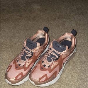 Nike Air tennis shoes